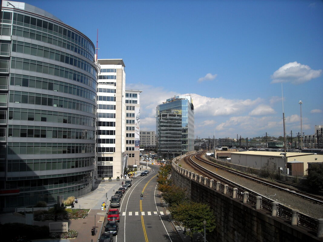 FERC Rejects Core of PJM's Large-Load Plan, Keeps Only 50-MW Definition and Registry